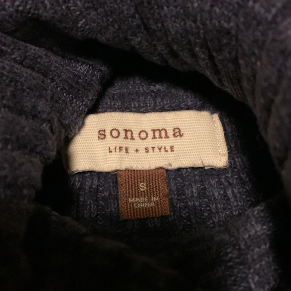 Sonoma Life Styles Navy Blue Turtleneck size small with indented grooves. - Picture 6 of 8